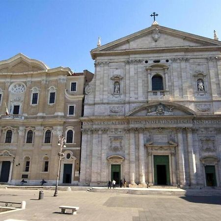 Casa Arco Della Chiesa Nuova - Pantheon & Navona Apartment Rome Bagian luar foto